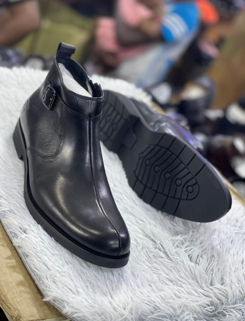 Men's Leather Chukka Boot - Black