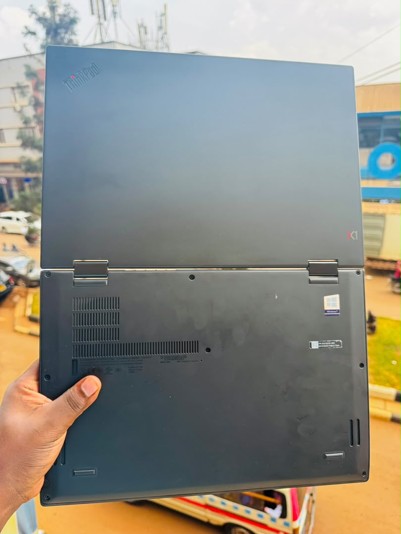 Lenovo ThinkPad X1 Yoga bottom chassis view