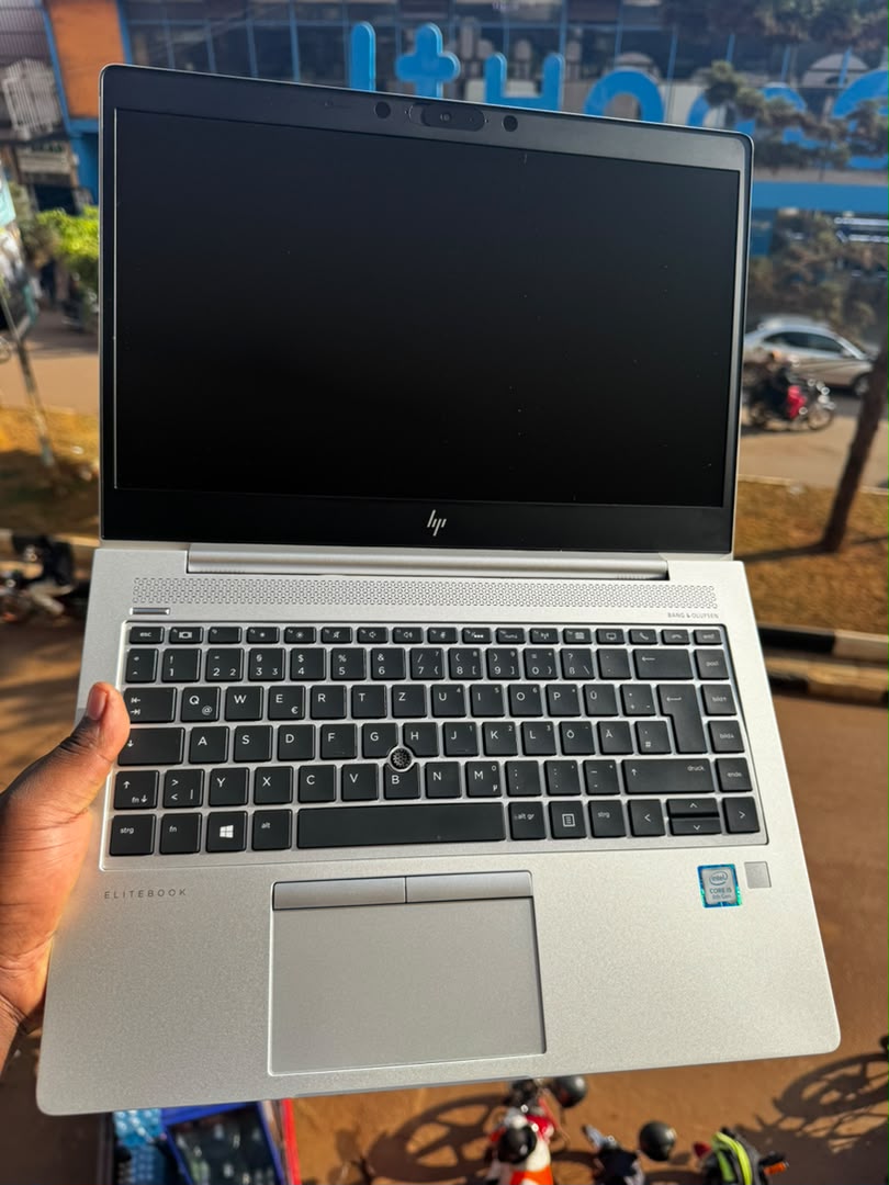 HP EliteBook 840 G5 open showing keyboard and display