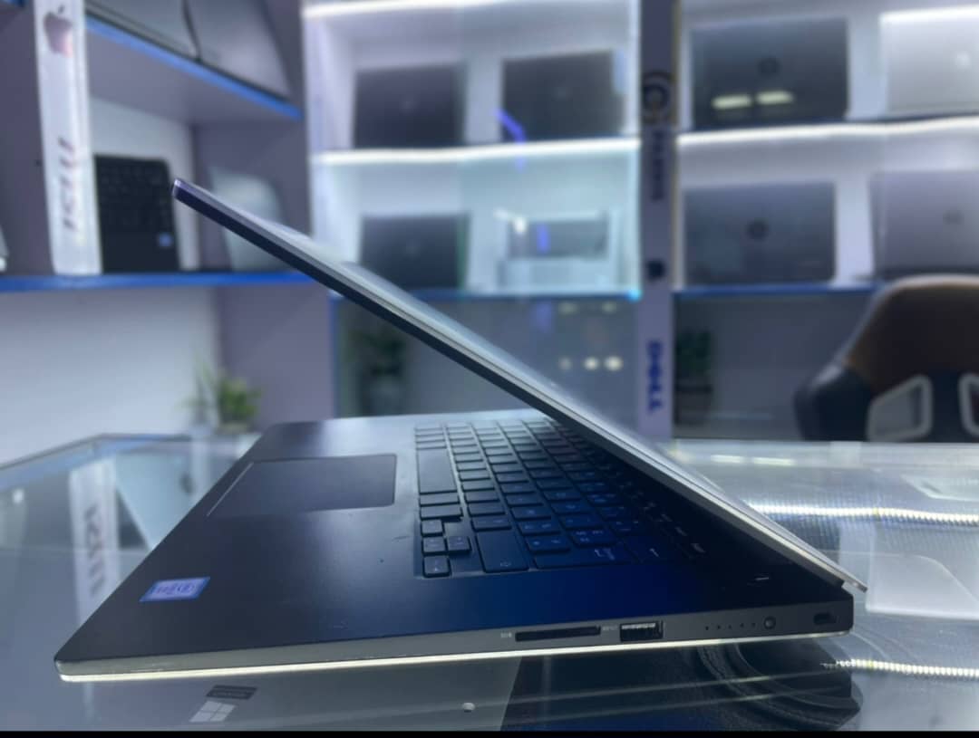 Dell XPS 15 side profile showing slim design and ports
